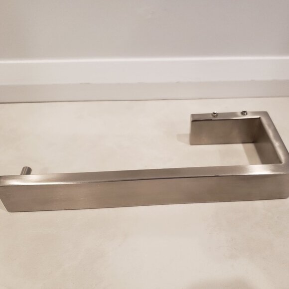 Brand New Bathroom Hardware Towel Bar Brushed Nickel - Picture 2 of 11